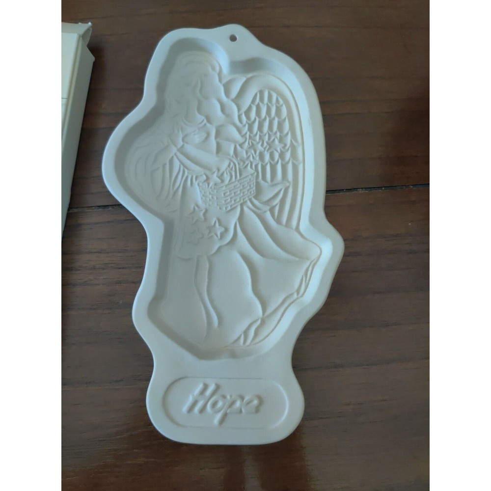 1994 LONGABERGER POTTERY ANGEL SERIES COOKIE MOLD "HOPE"